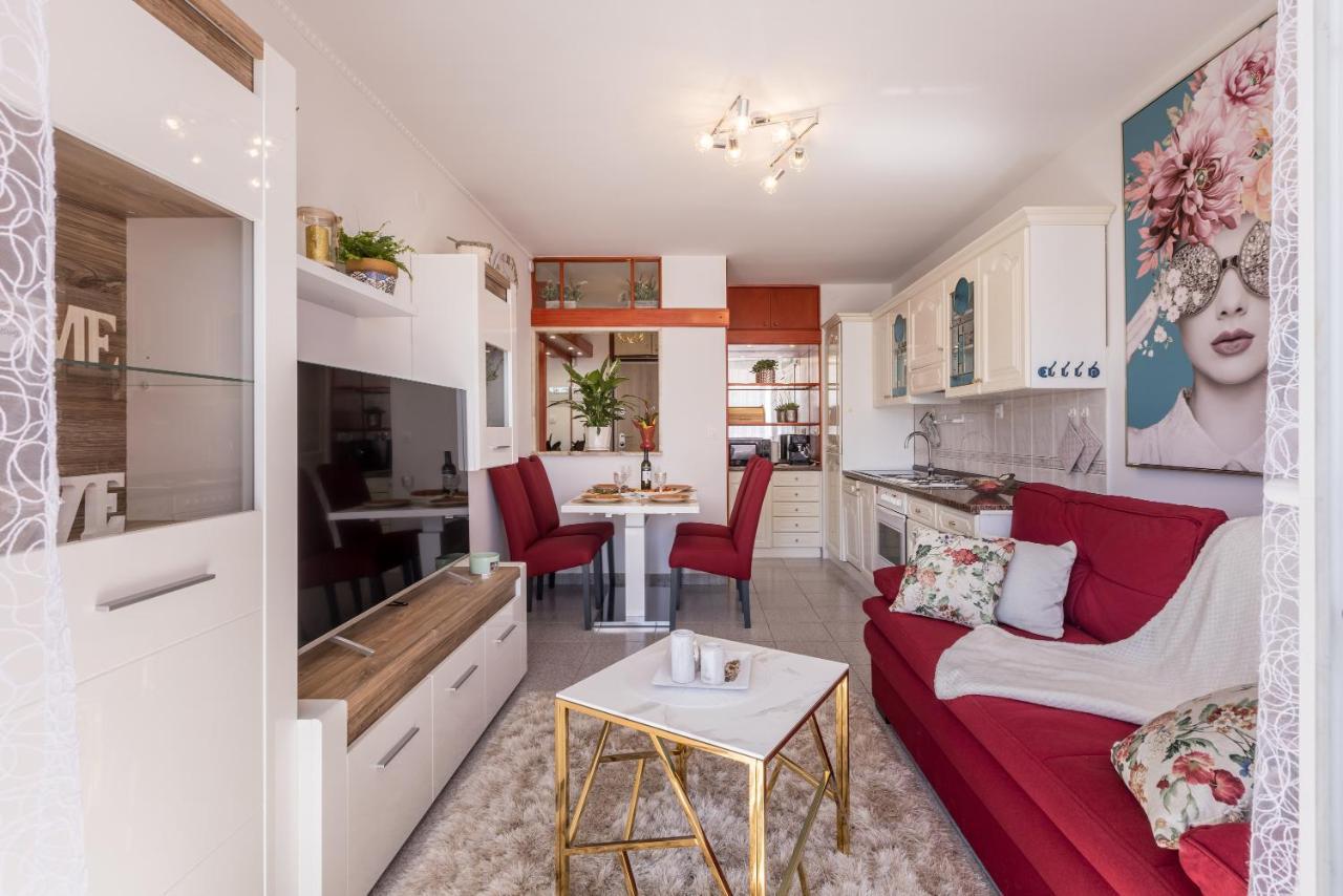 Apartment Desert Rose Split Ngoại thất bức ảnh
